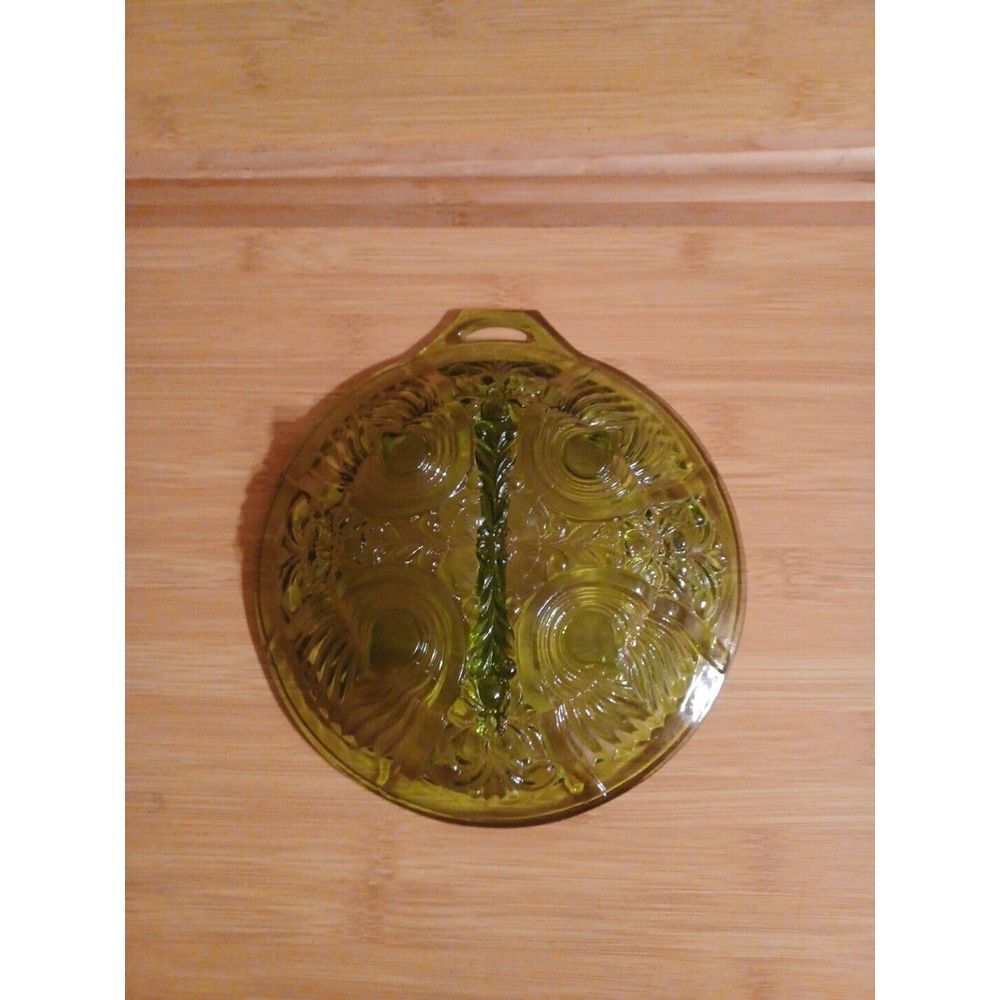 Green Glass Vintage Divided Relish Tray‎ Round Bowl One Handle Pressed Glass - Picture 3 of 5